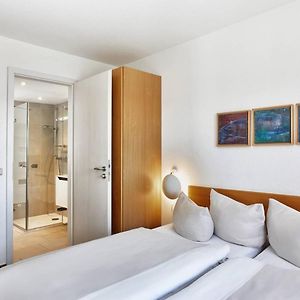 Three-Bedroom Apartment Sauna